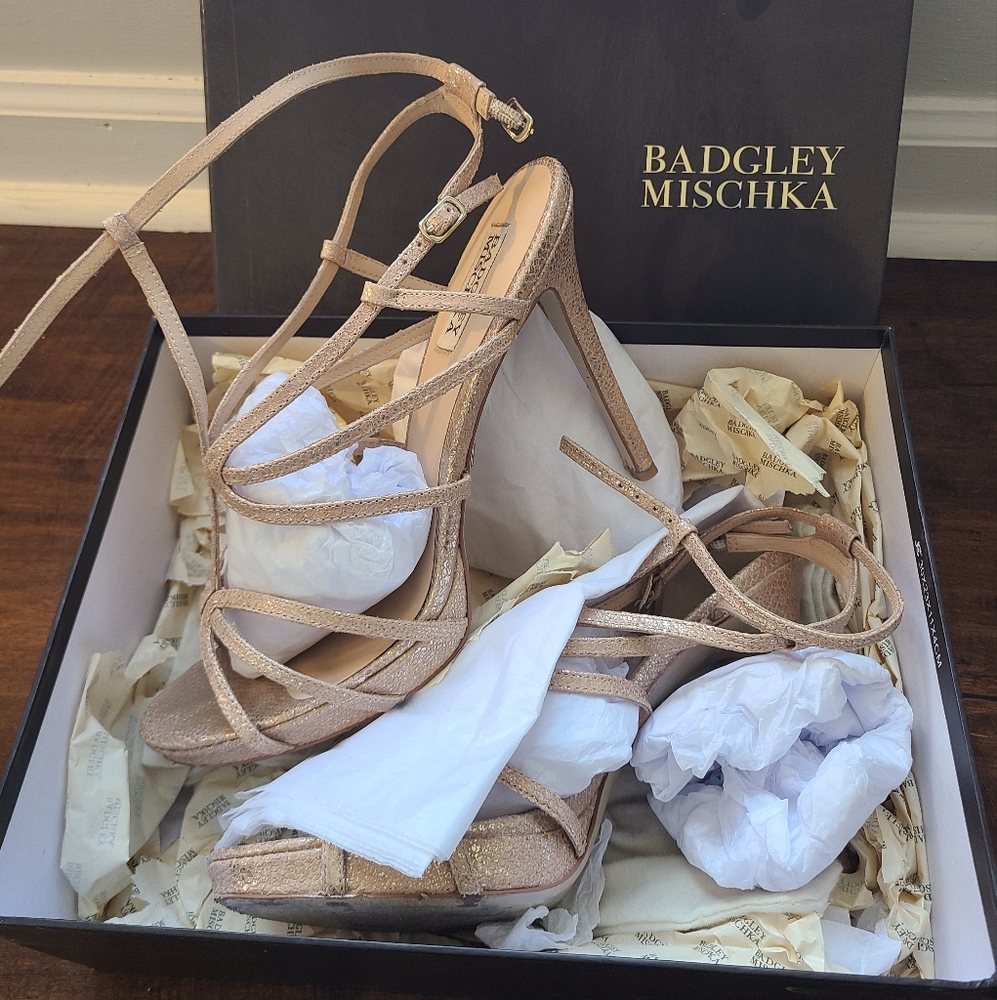 Badgley Mischka strappy heels sz 11